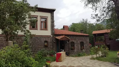 Imagini, în exclusivitate, din Turcia, din casa unde se filmează serialul-fenomen “Lacrimi la  Marea Neagră”