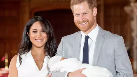 Au schimbat 3 bone în doar câteva luni. Cine este femeia care se ocupă acum de Archie, fiul ducilor de Sussex?
