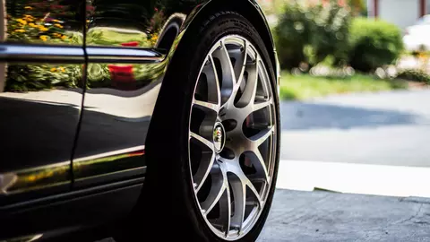 (P) Importanța aparatului de echilibrat roți într-un atelier auto