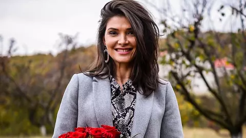 Alina Puscas, implicată într-un accident rutier. Cine a fost de vină și care este starea vedetei TV?