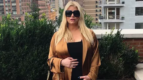 Jessica Simpson a dat jos 45 de kg luate în timpul ultimei sarcini! Cât de bine arată artista!