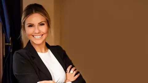 (P) Eles.ro, noul brand de fashion care s-a lansat în România