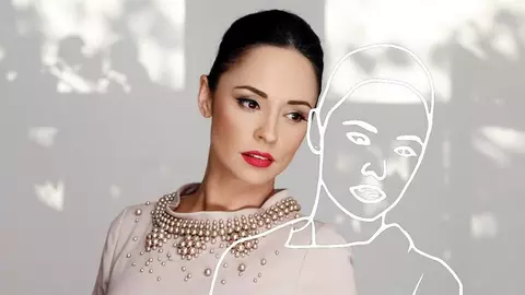 Andreea Marin, interviu în lacrimi: „S-a întâmplat o dramă, ... s-a stins în braţele mele''