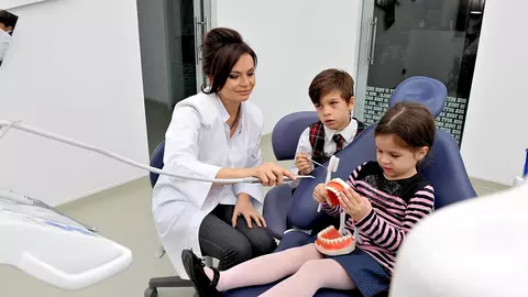 8 din 10 copii români au nevoie de aparat dentar