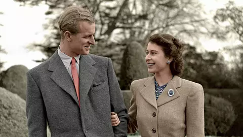 Regina Elisabeta a II-a și Prințul Philip au aniversat 72 de ani de căsnicie! 10 fotografii memorabile ale cuplului regal