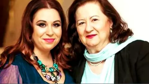 Trăiesc în aceeași casă, dar ea nu a știut nimic. Mioara Roman, primele declarații despre despărțirea Oanei Roman de Marius Elisei