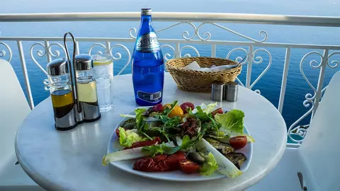 Pentru gurmanzi, cele mai bune locuri unde poți lua masa în Skiathos!