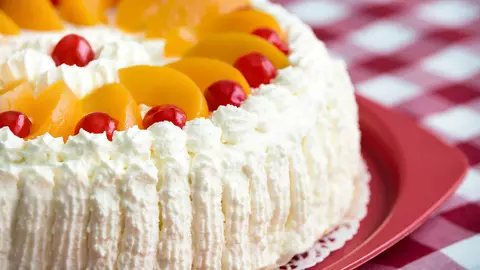 Celebra rețetă pentru tort diplomat pe care o caută toate gospodinele