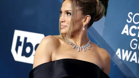 Jennifer Lopez, bijuterii în valoare de 9 milioane de dolari pe covorul roșu al premiilor SAG!