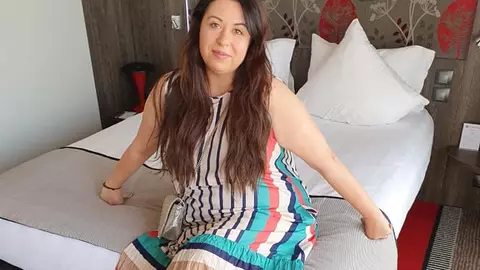 Oana Roman, apariție de infarct la Revelionul Artiștilor. Cu o rochie scurtă și cizme peste genunchi, vedeta a atras toate privirile