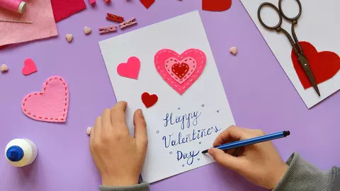Cum să faci o felicitare de Valentine's Day?