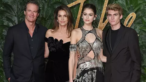 Fiul celebrului supermodel Cindy Crawford și-a tatuat fața! Presley Gerber spune că nu-și regretă decizia