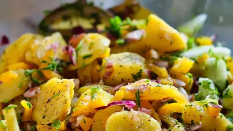 Salată orientală. Rețeta originală de post și de dulce