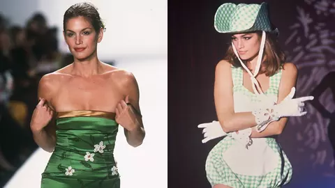 Fostul supermodel Cindy Crawford a împlinit 54 de ani! Fotografii celebre de pe podium cu acesta
