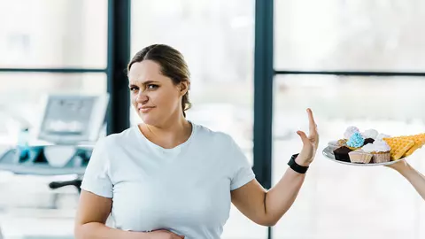 Cum ajungi la greutatea ideală fără diete restrictive