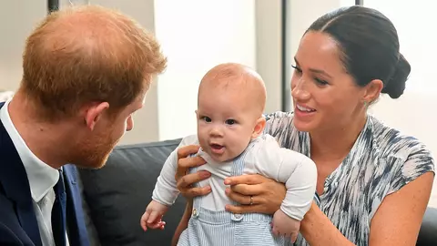 Meghan Markle și Prințul Harry au dezvăluit semnificația numelui fiului lor!