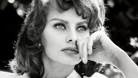Sophia Loren, emblema frumuseții anilor 1960! Fotografii de colecție cu actrița