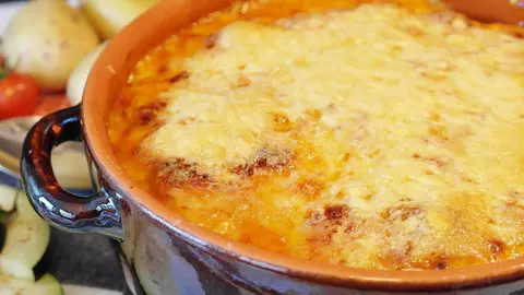 Cartofi parizieni la cuptor. Reteta simpla de cartofi frantuzesti