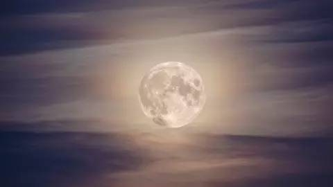 Horoscop 24 aprilie. O Lună Plină în Scorpion aduce un final de poveste
