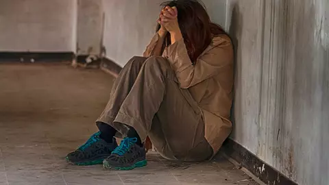 Cum îți dai seama că un om ascunde o rană emoțională