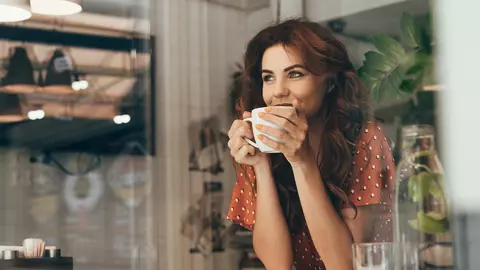 Când ar trebui să ne bem cafeaua și de ce?