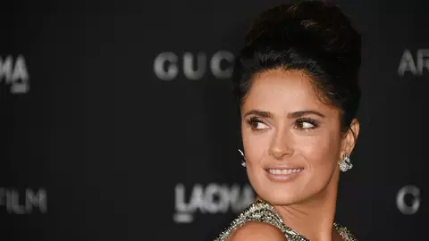 Salma Hayek așa cum nu ai mai văzut-o! Cu cearcăne și părul încărunțit