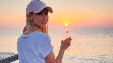 Andreea Bălan, la mare cu noul iubit! Cine este bărbatul?
