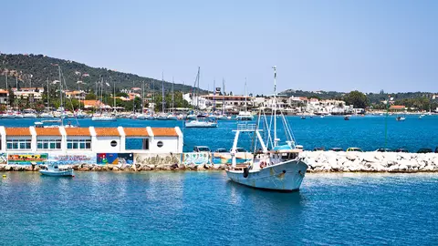 Vacanța ideală în Skiathos, cu plaje exotice și atracții istorice