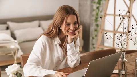 (P) Cum să afișezi cea mai bună versiune a ta în timpul unei video conferințe