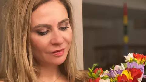 Adina Buzatu, topless la piscină! „Încă nu prea m-am bronzat''