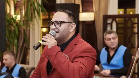 Taraful Viorel Bogateanu oferă luna de miere gratis, la Paris, pentru miresele anului 2021 (P)