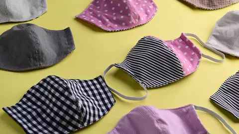 Masca fashion este mai puțin despre știință și mai mult despre solidaritate. Nu te protejează de coronavirus!