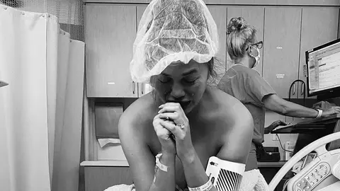 Chrissy Teigen a pierdut a treia sarcină. „Nu am reușit să oprim sângerarea''