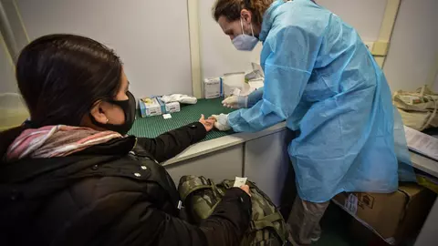 Studiu: Oamenii cu grupa sanguină 0 au șanse mai mici să se infecteze cu COVID-19
