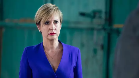 Medeea Marinescu („Bani negri (pentru zile albe”): Noi confundăm adesea feminitatea cu tinerețea