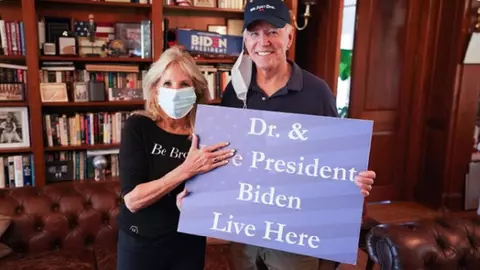 Jill Biden, Prima Doamnă a Americii, o bunică „neobișnuită”