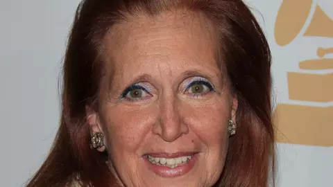 Danielle Steel, scriitoarea a cărei viață este expusă în cărți