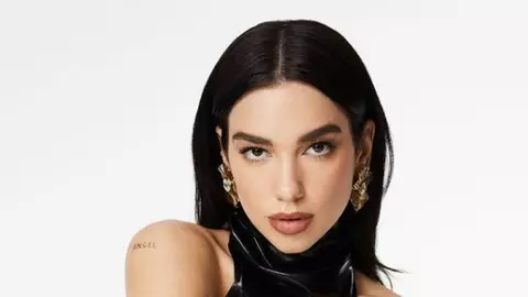 Povestea de succes a cântăreței Dua Lipa. Ce secret ascunde vedeta internațională?