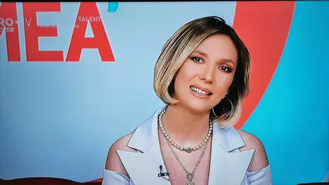 Adela Popescu a dezvăluit în direct la TV sexul bebelușului
