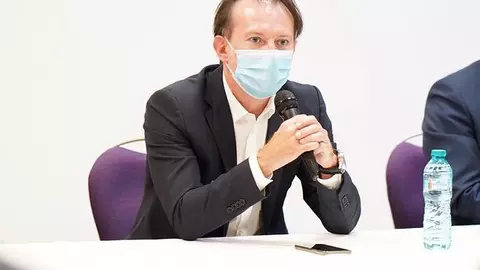 Ce restricții vor fi de Paște? Până la ce oră vor putea merge creștinii la biserică?