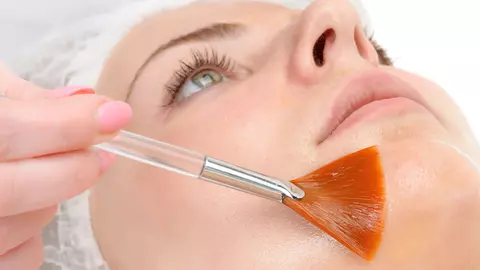 Retinolul: beneficii, reacții adverse și recomandări ale medicului dermatolog