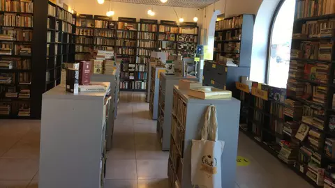 (P) Cum poți da o nouă viață cărților tale?