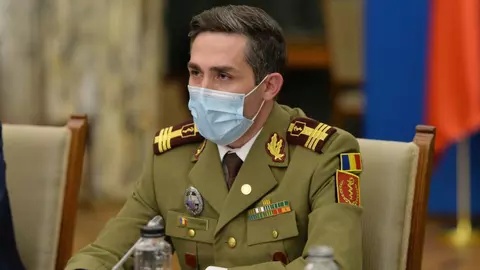 Valeriu Gheorghiță, declarații despre tratamentul celor care se infectează simultan și cu Delta și cu Omicron