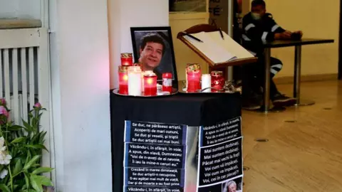 Moment emoționant la Teatrul Nottara: Ion Dichiseanu, aplaudat pentru ultima oară