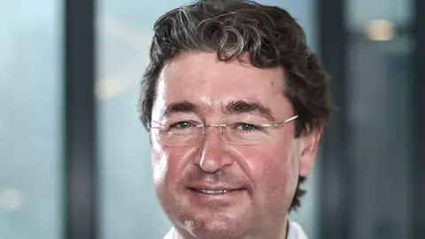 Dr. Gheorghe Niță, medic primar urolog, doctor în științe medicale: "Să nu uităm că nu robotul chirurgical tratează, ci noi, medicii"
