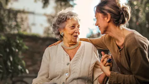 (P) Cadouri inspirate pentru mama soacră: 5 idei
