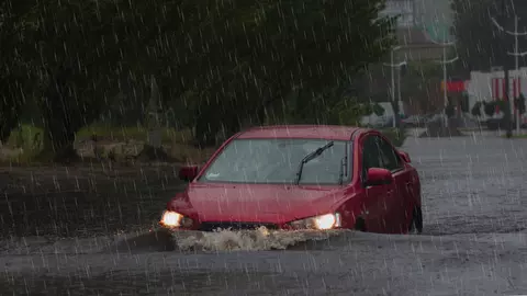 Lucruri importante de știut despre furtuni, tornade, ciclon