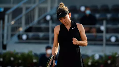 Ghinion pe terenul de tenis, noroc în dragoste: Simona Halep a fost cerută în căsătorie