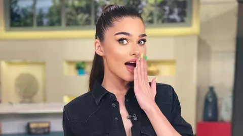 Cum face față criticilor Theo Rose?