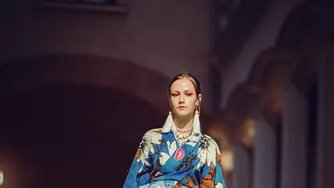 „CHIMONOUL ÎNTÂLNEȘTE IA” - un fashion show inedit